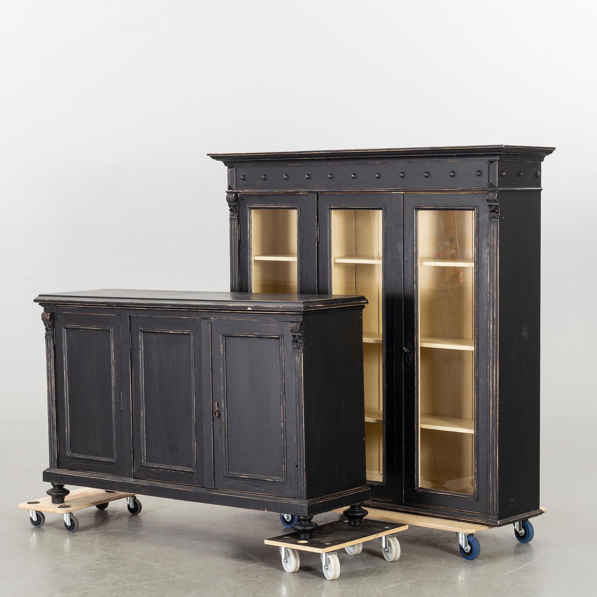 Display cabinet, neo-Renaissance, early 20th century.