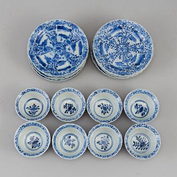 Eight blue and white cups with saucers, Qing dynasty, Kangxi (1662-1722).