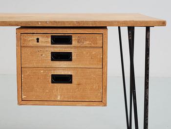 SKRIVBORD. 1950-tal.