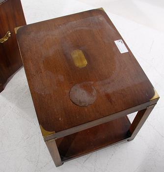 BORD samt LAMPBORD, engelsk stil, 1900-tal.