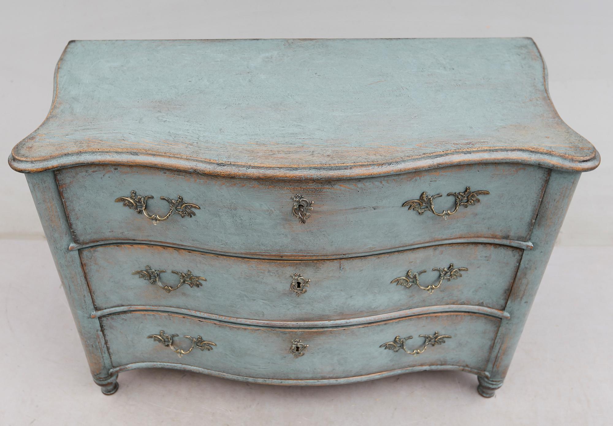 BYRÅ, barockstil, 1800-talets mitt.