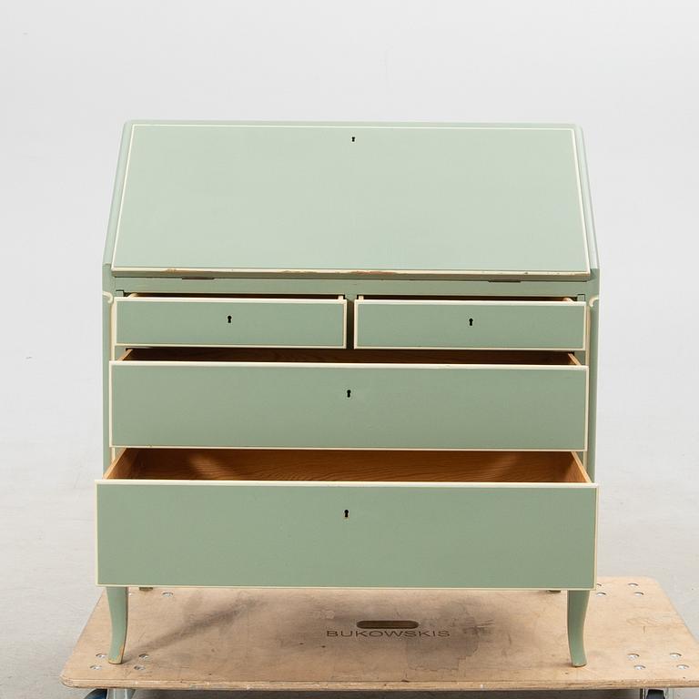 Axel Einar Hjorth, Secretary "Traddis" Nordiska Kompaniet (NK) 1931/32.