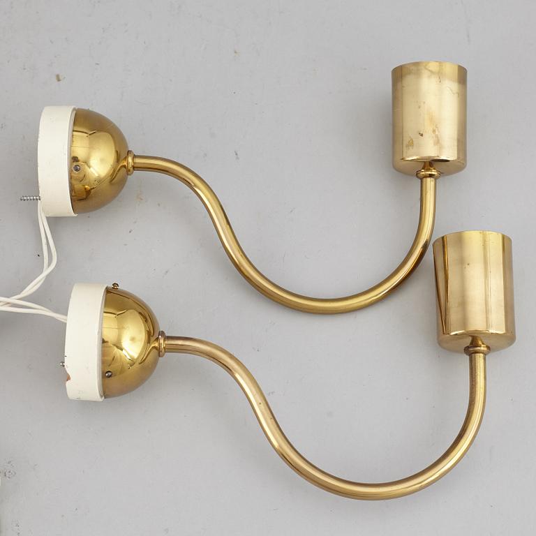 A pair of Josef Frank wall lights, model no 2334, Firma Svenskt Tenn.