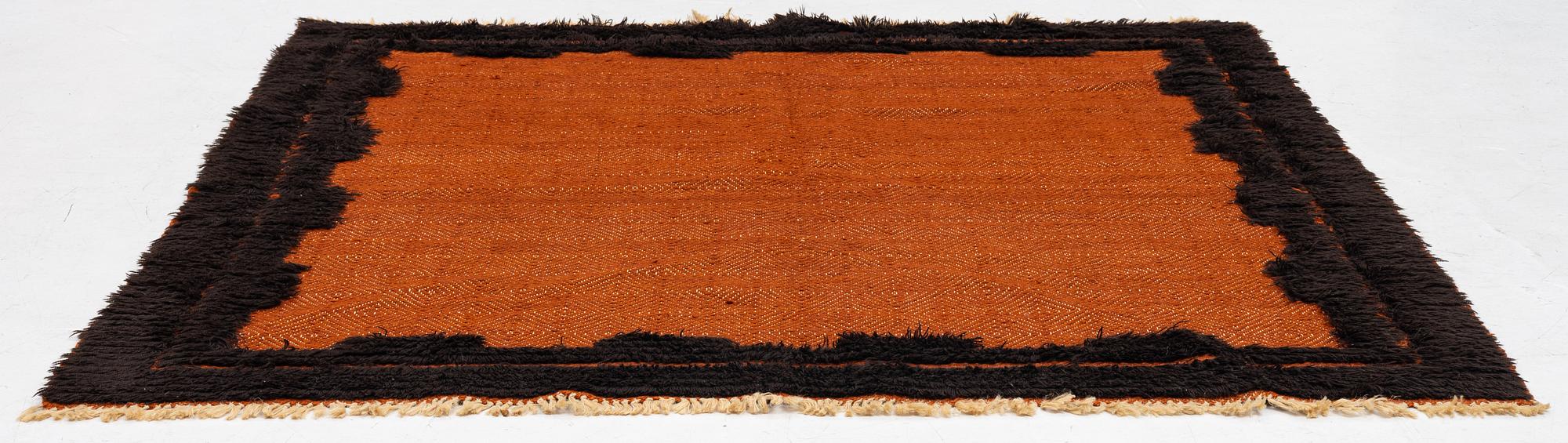 Matta, slätväv ryarelief, ca 200 x 190 cm.