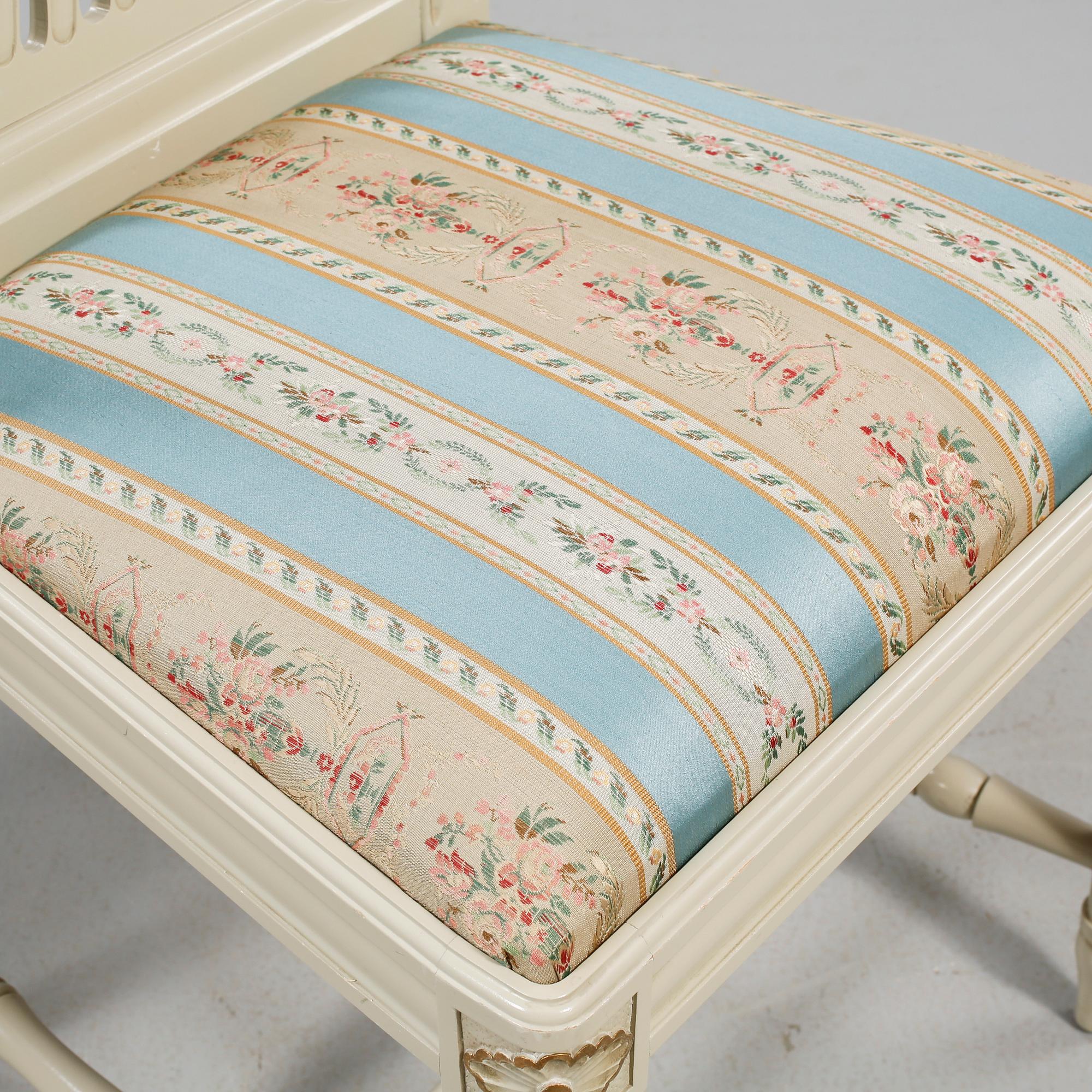 STOLAR, 4 st, gustaviansk stil, 1900-talets andra hälft.