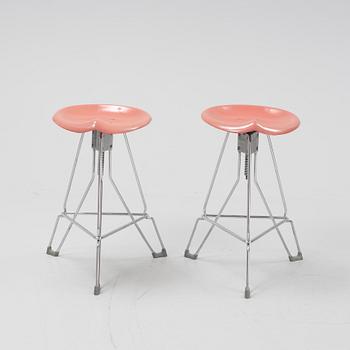 Yasu Sasamoto, a pair of stools "Dulton stool", Dulton Co, second half of the 20th Century.