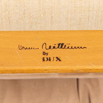 Bruno Mathsson, fåtöljer, ett par, med en fotpall, "Pernilla", DUX.