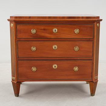 BYRÅ, sengustaviansk stil, 1900-tal.