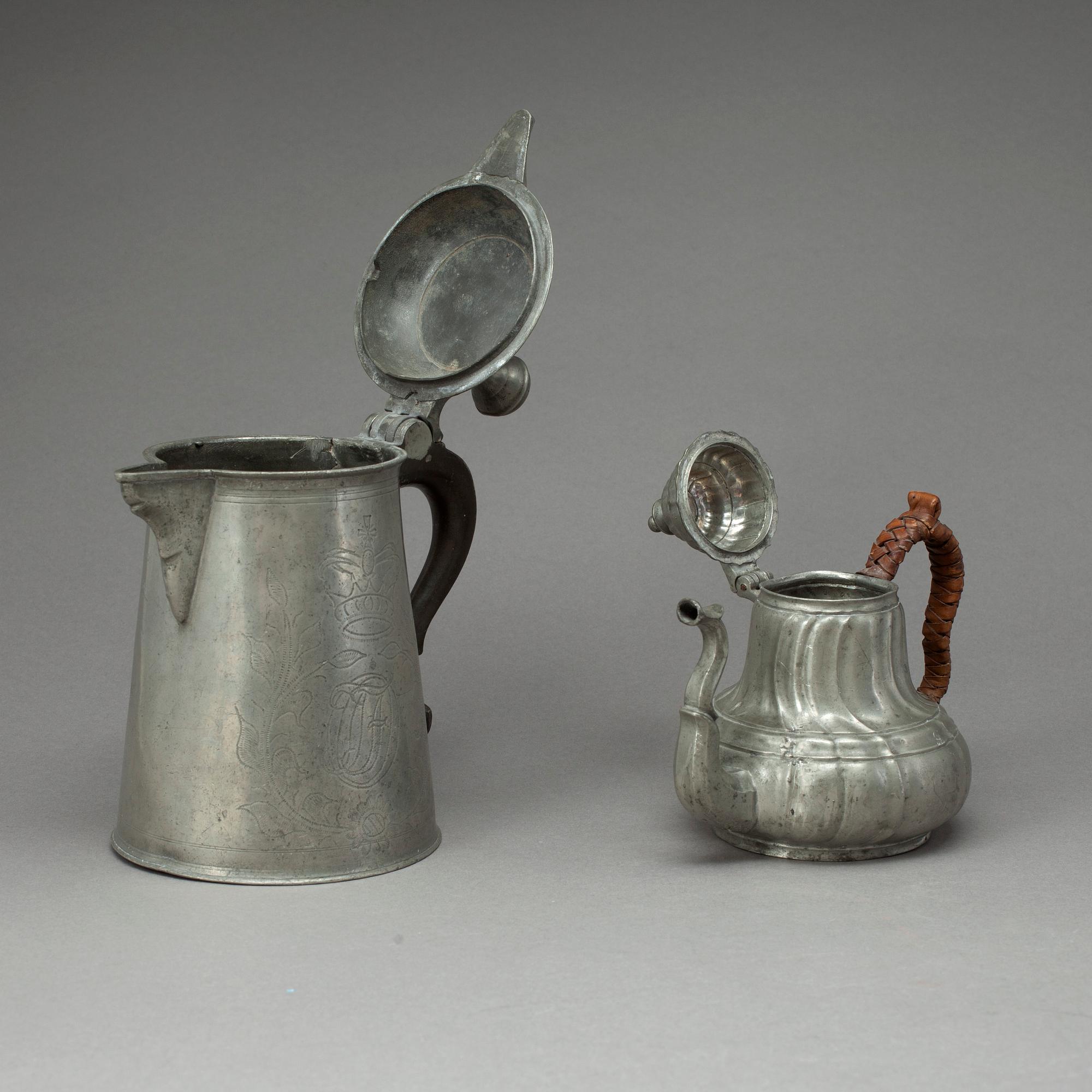 STOP, tenn, Helsingborg, 1800-tal, samt KAFFEKANNA, troligen Tjeckien, 1700-tal.