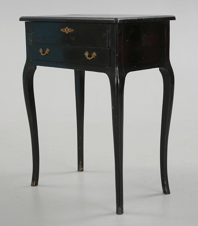 SÄNGBORD, rokoko stil, omkring 1900.