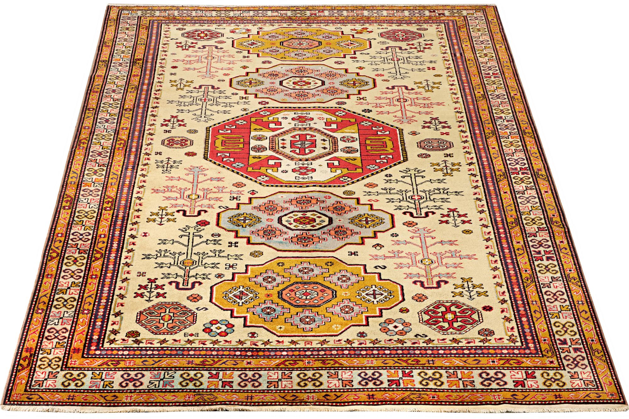 An Ardebil carpet, c. 310 x 192 cm.