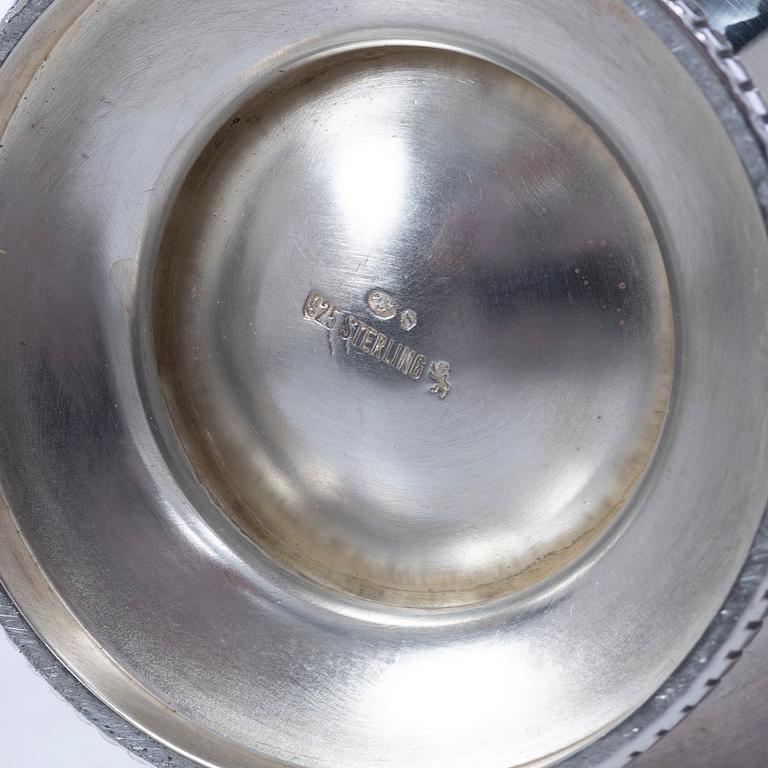 Mockakanna, sockerskål, gräddkanna samt bricka, silver, bl a Tyskland, med svenska importstämplar, 1900-tal.