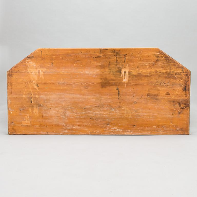 A 19th century cabinet table, marked Abiel Mäkitalo Ylitornio, Finland.