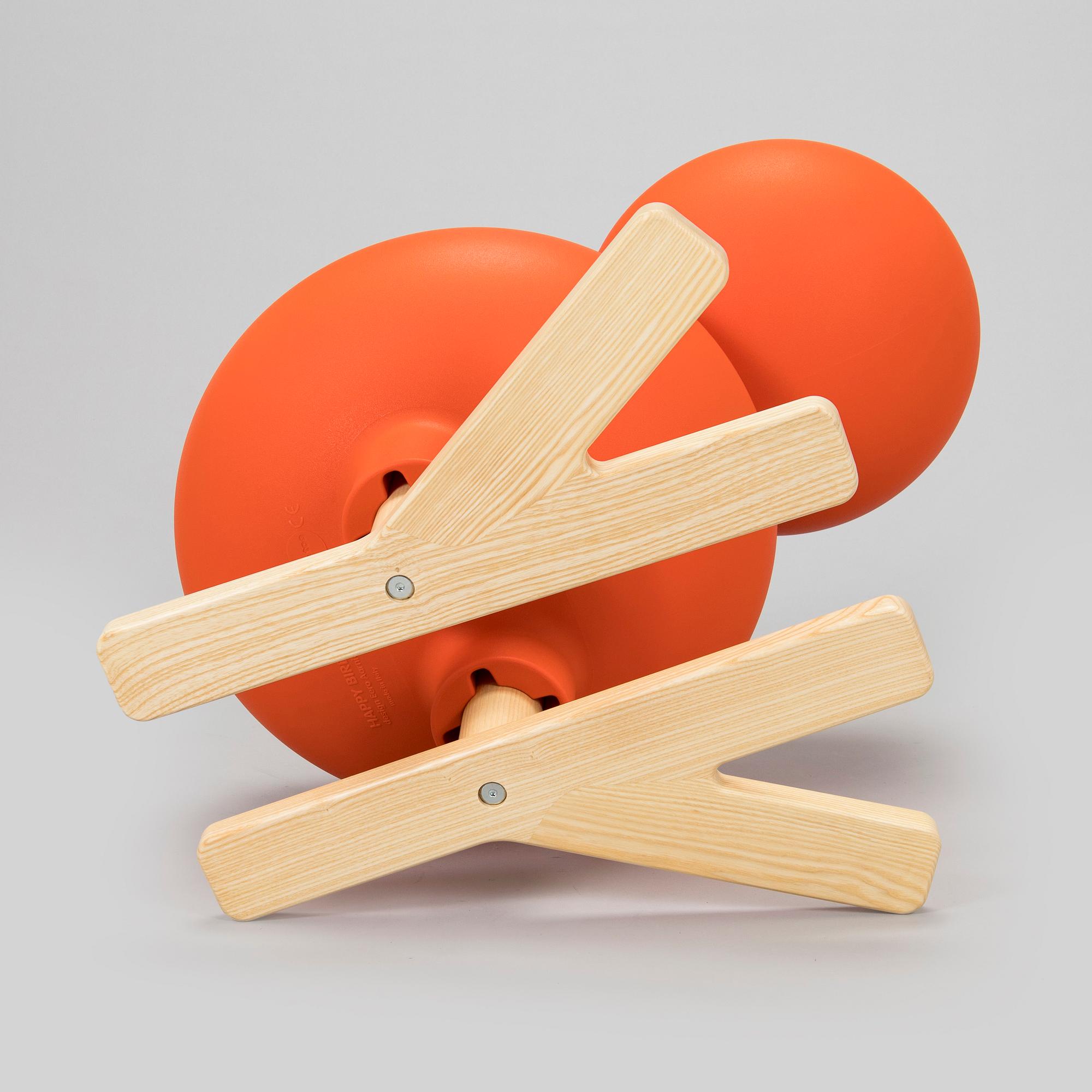 Eero Aarnio, "Happy Bird", Me Too Collection, Magis, Italia 2015.