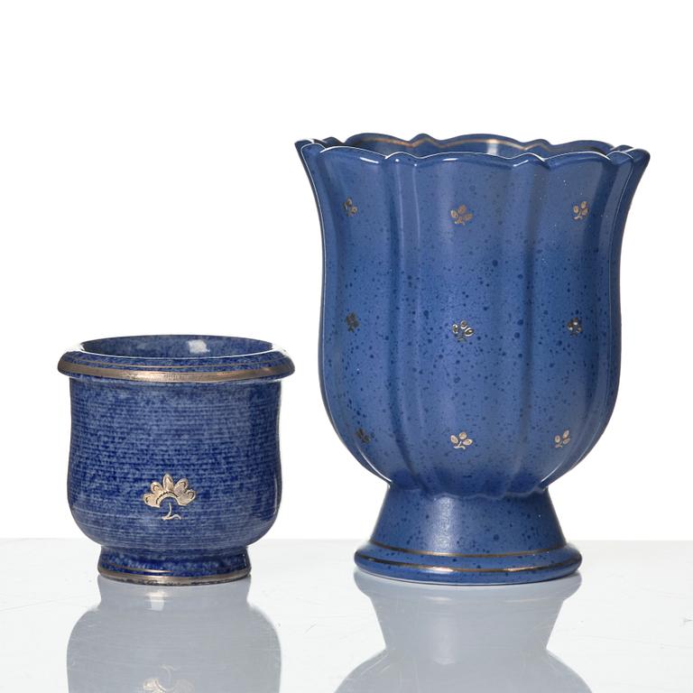 Wilhelm Kåge, a set of two Argenta stoneware vases, two dishes and a bowl with lid, Gustavsberg 1930s-50s.