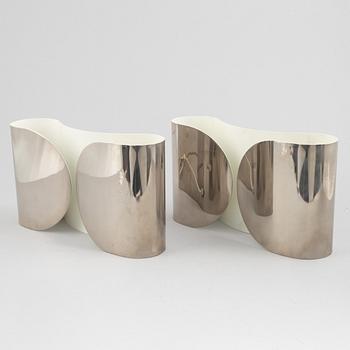 Carlo Scarpa, a pair of "Foglio" wall lights, Italy, second half of the 20th century.