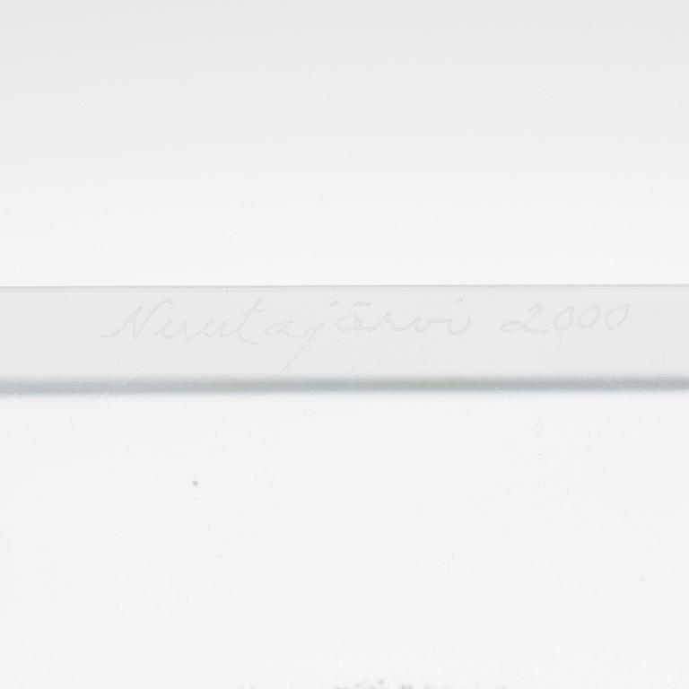 Oiva Toikka, vuosikuutio 2000, signeerattu Oiva Toikka Nuutajärvi 2000, 932/2000.