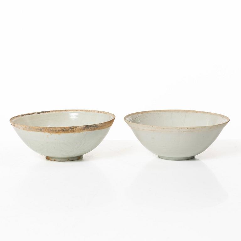 Two ceramic bowls, China, Song dynasty (960-1279).
