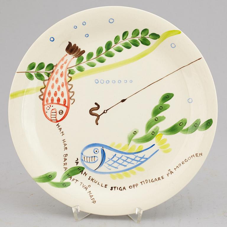 STIG LINDBERG, A set of 12 "Löja" creamware plates, Gustavsberg, Sweden.