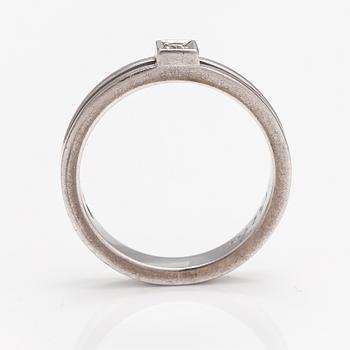 Ring, 14K vitguld, diamant ca 0.04 ct. Kultasarvi, Åbo.