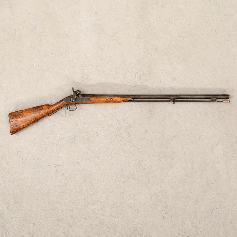 A percussion gun., Swedish,.