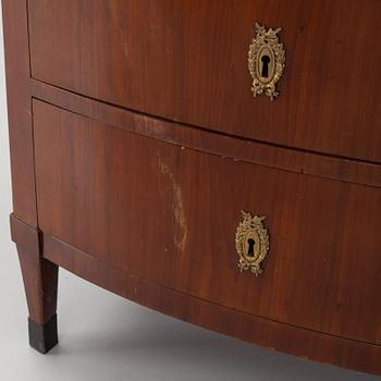 Chest of drawers, 19th century.