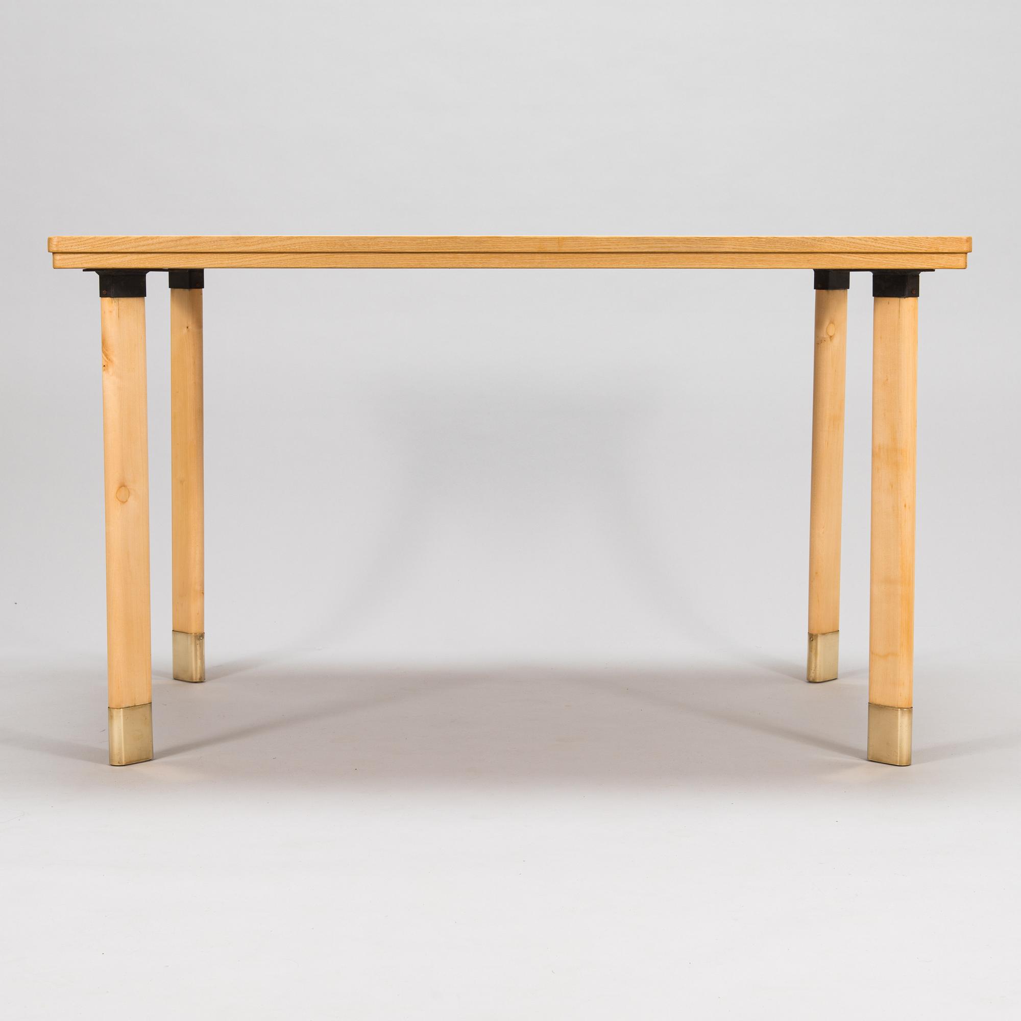 Alvar Aalto, a dining table made to order for SII in 1956.