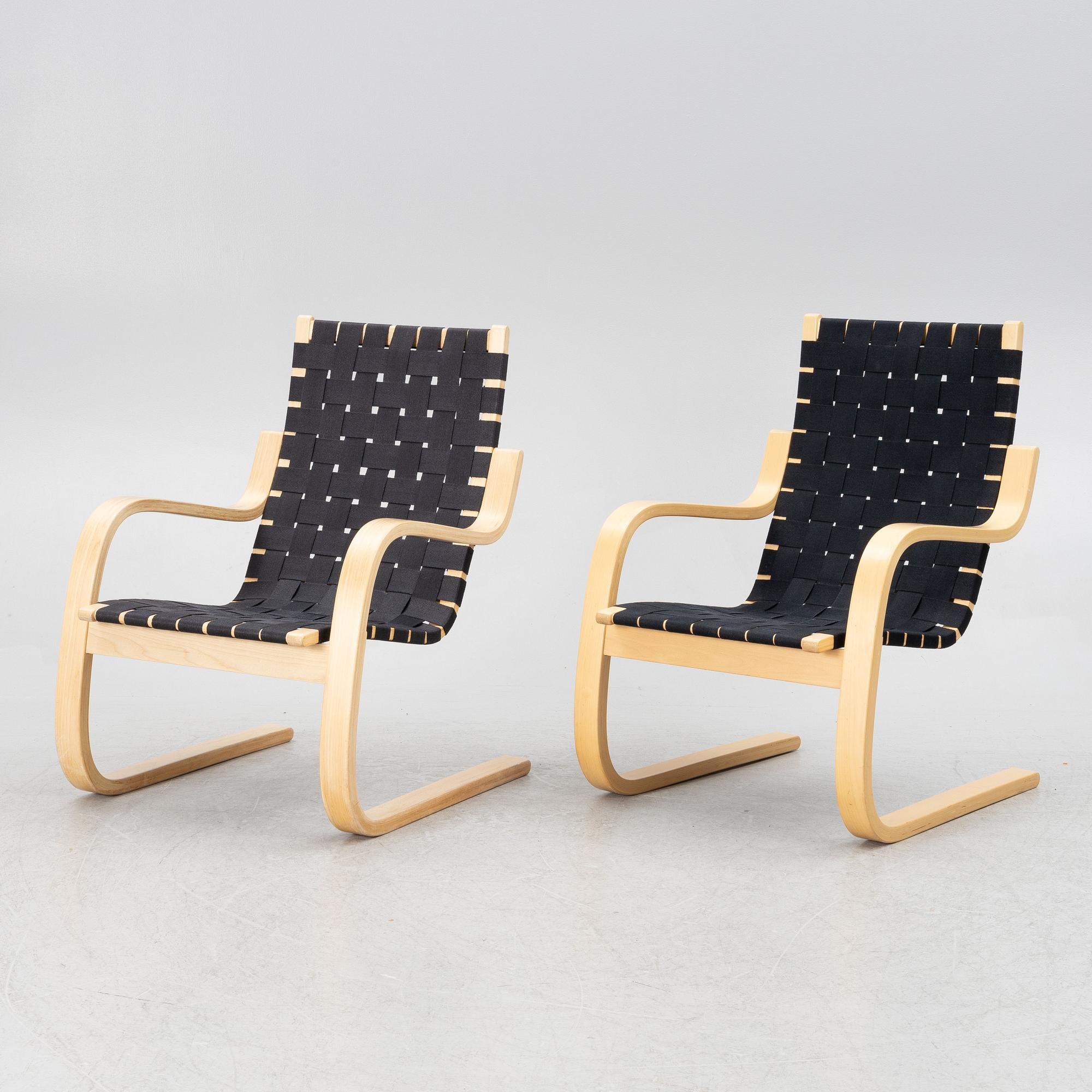 Alvar Aalto, fåtöljer, ett par, modell 406, Artek.