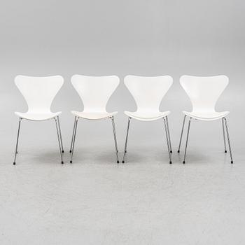 Arne Jacobsen, stolar 4 st, "Sjuan", Fritz Hansen, Danmark.