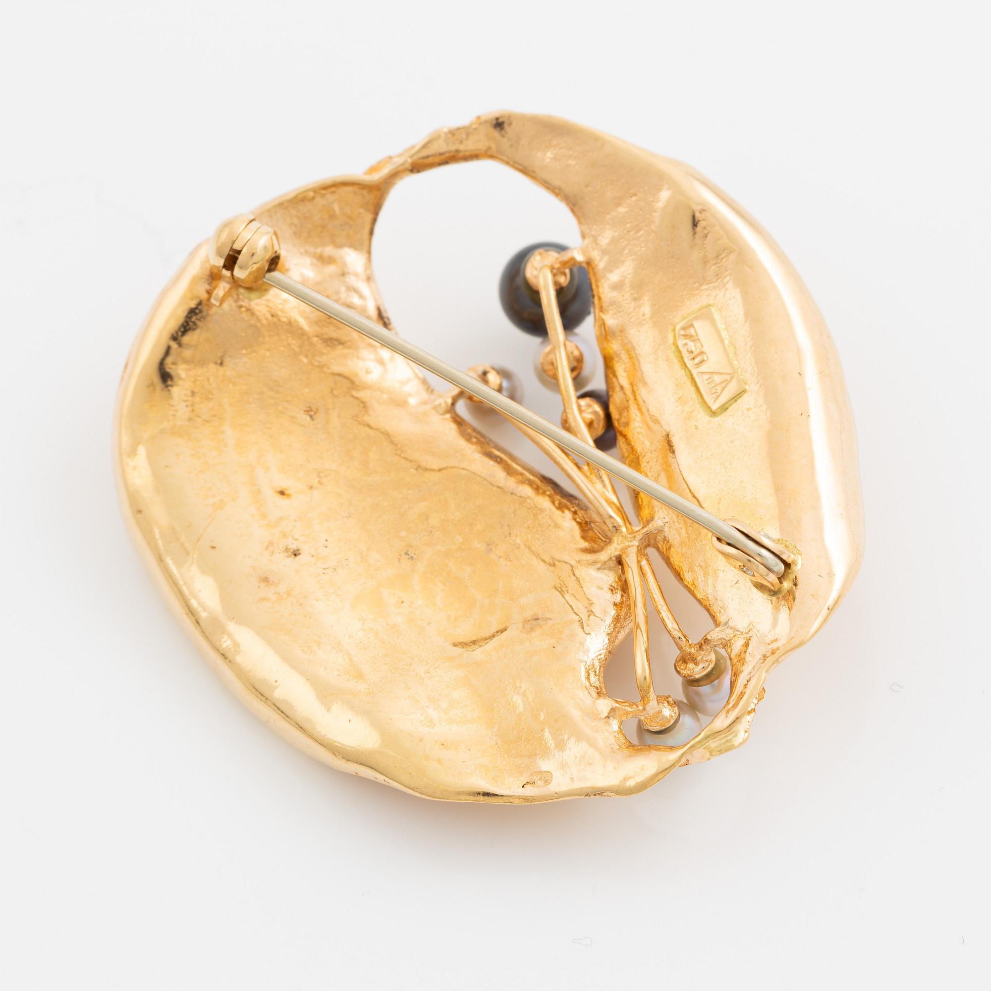 Brosch, 18K guld med odlade pärlor.