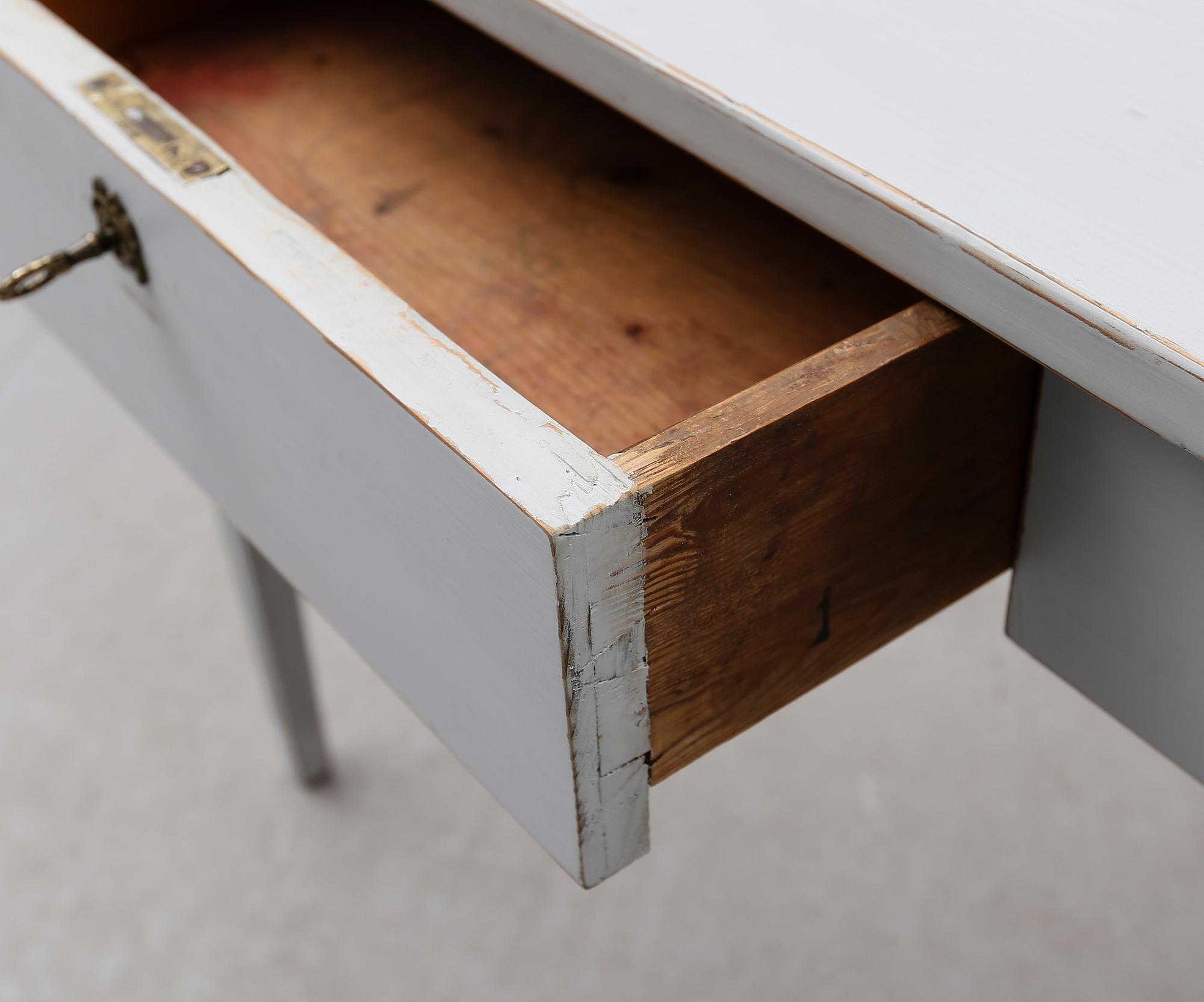 SKRIVBORD, 1900-talets första hälft.