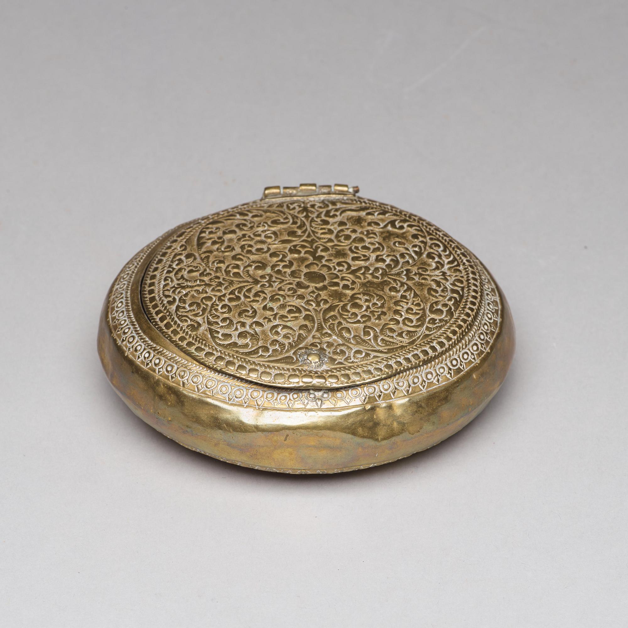 Two Tibetan travel shrines and a box with cover, 19th Century or later.