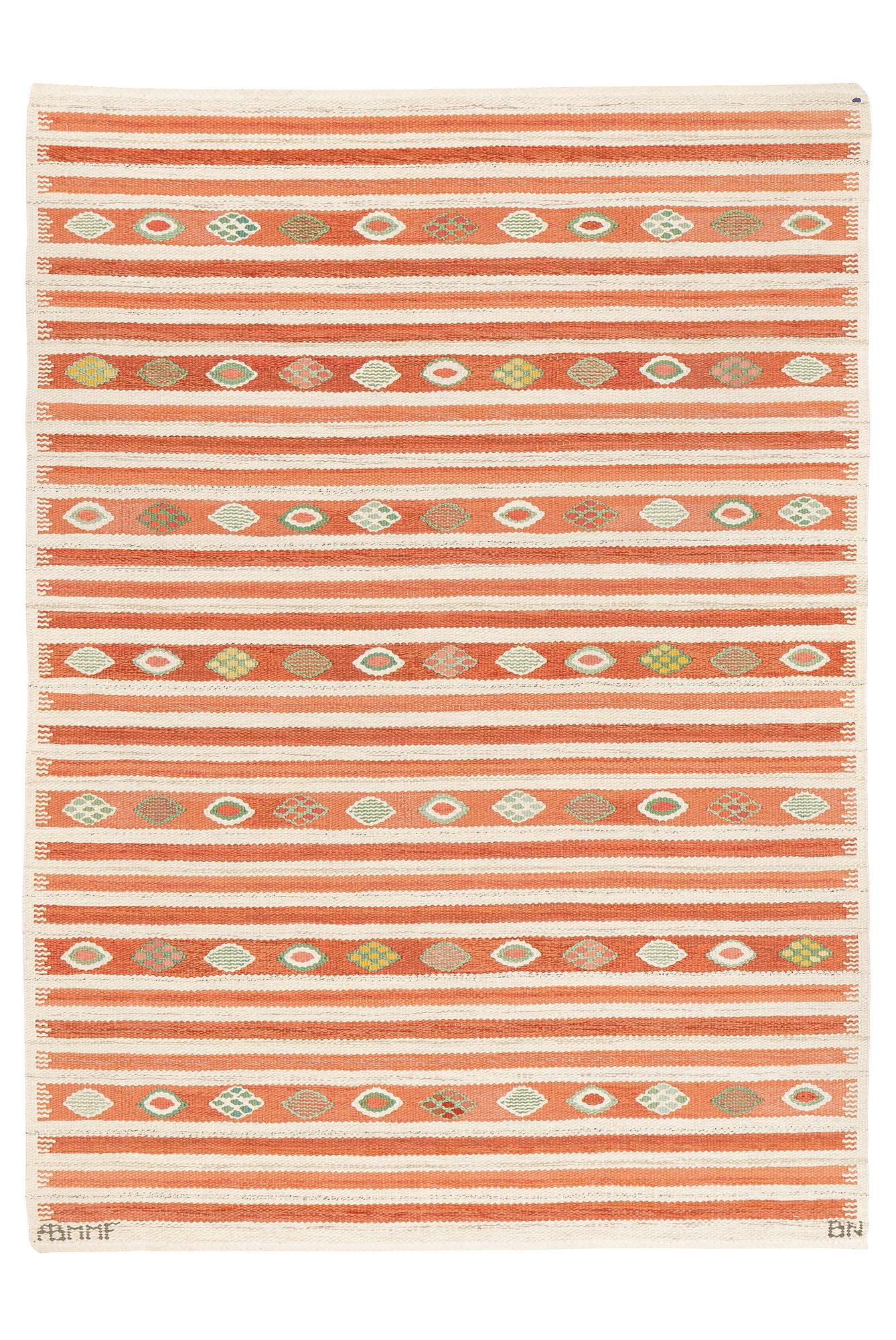 Barbro Nilsson, matta, "Smultron", gobelängteknik, ca 184,5, x 132,5 cm, signerad AB MMF BN.