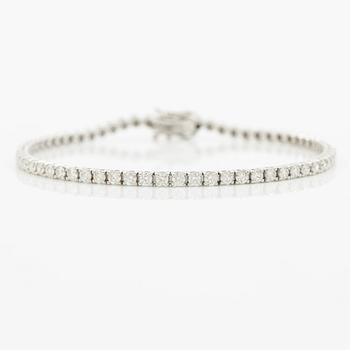 Bracelet 18K white gold with brilliant-cut diamonds.