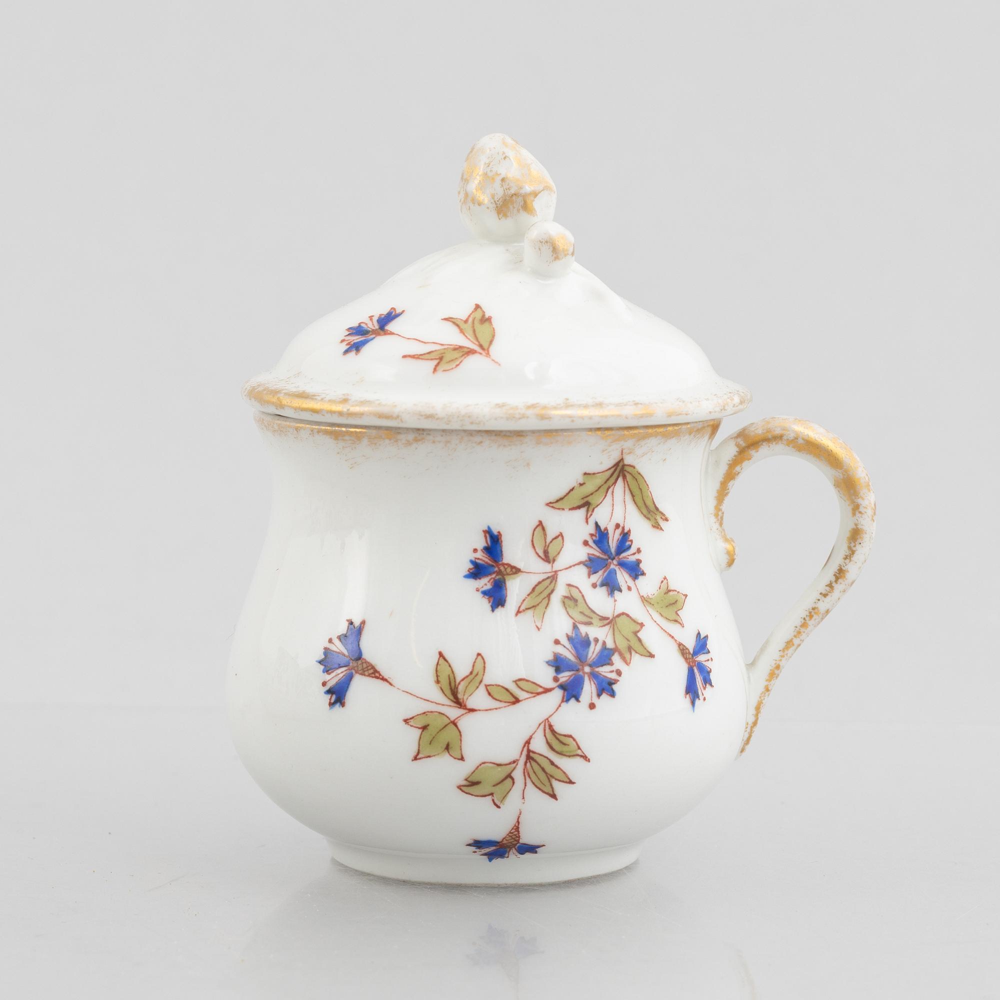 Tray with twelve creamers, porcelain, Limoges WG & Co, France.