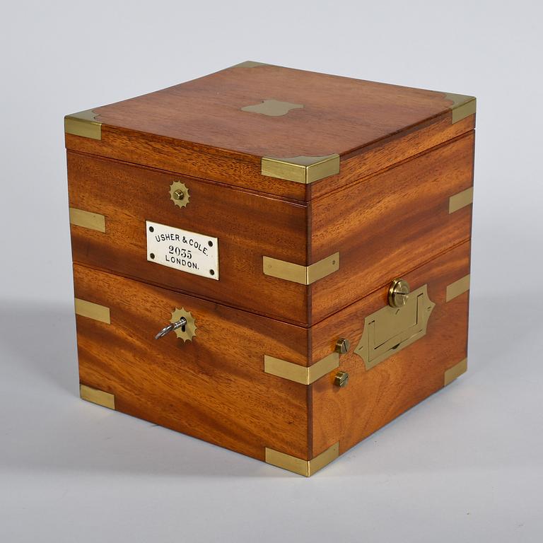 SKEPPSKRONOMETER, Usher&Cole, London, No: 2035, tidigt 1900-tal.