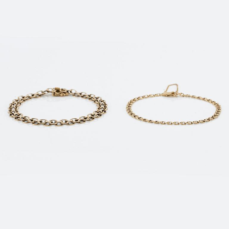 Bracelets, 2 pcs, 18K gold, Bismarck and X-link.