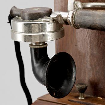 VÄGGTELEFON, tidigt 1900-tal.