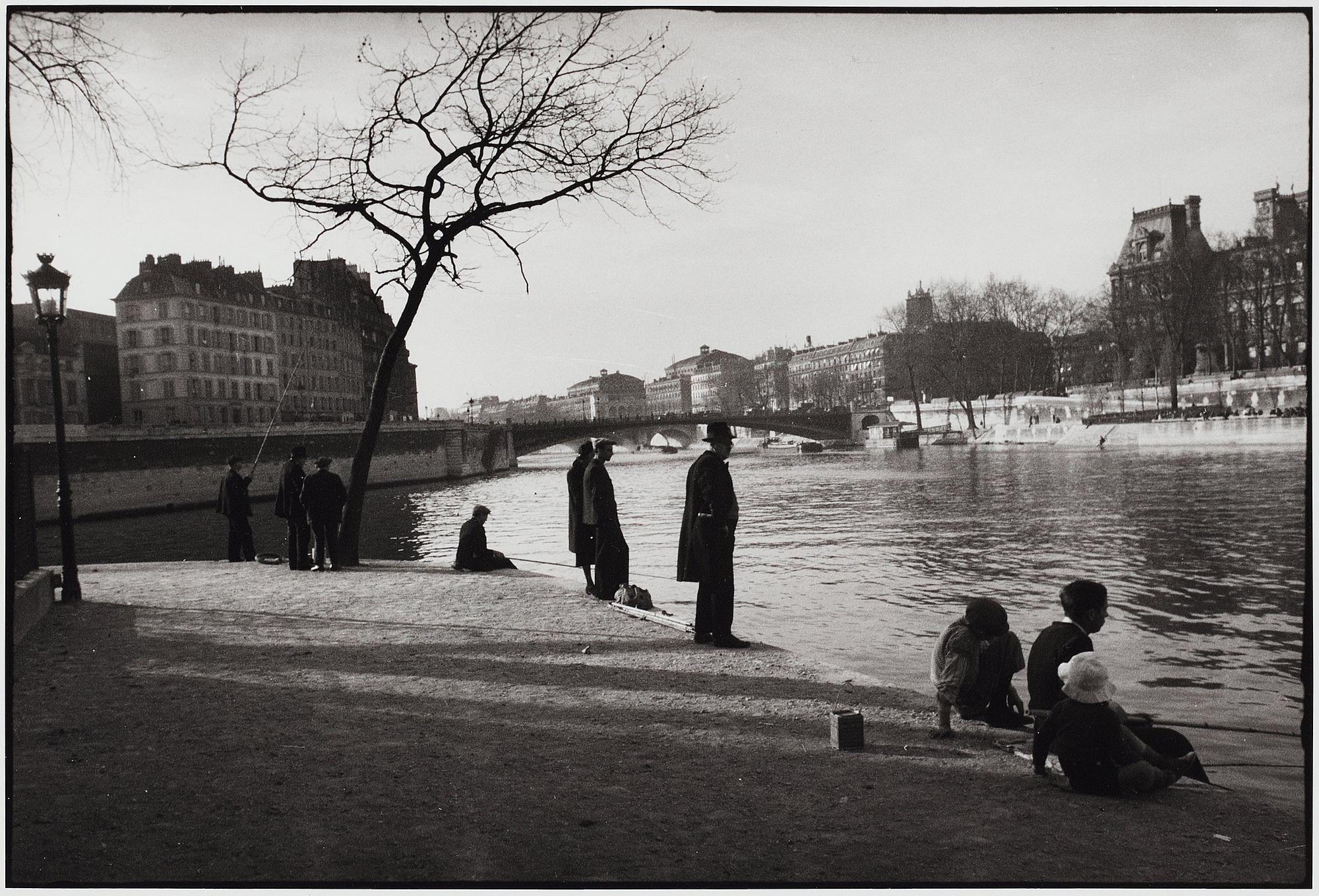 Gisèle Freund, "Ile Saint Louis, Paris, 1933".