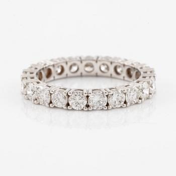 Ring, full eternity band, 18K white gold set with brilliant-cut diamonds.