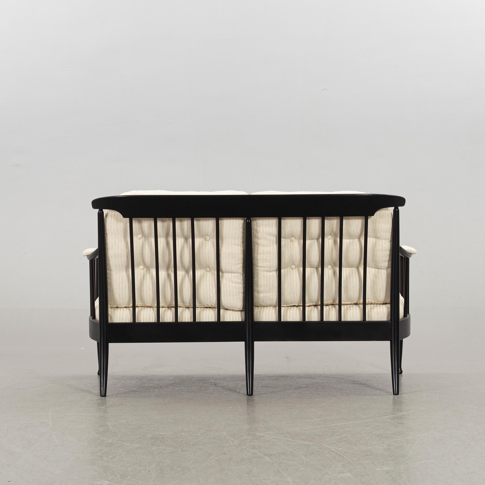 KERSTIN HÖRLIN-HOLMQUIST, A "Skrindan" couch.