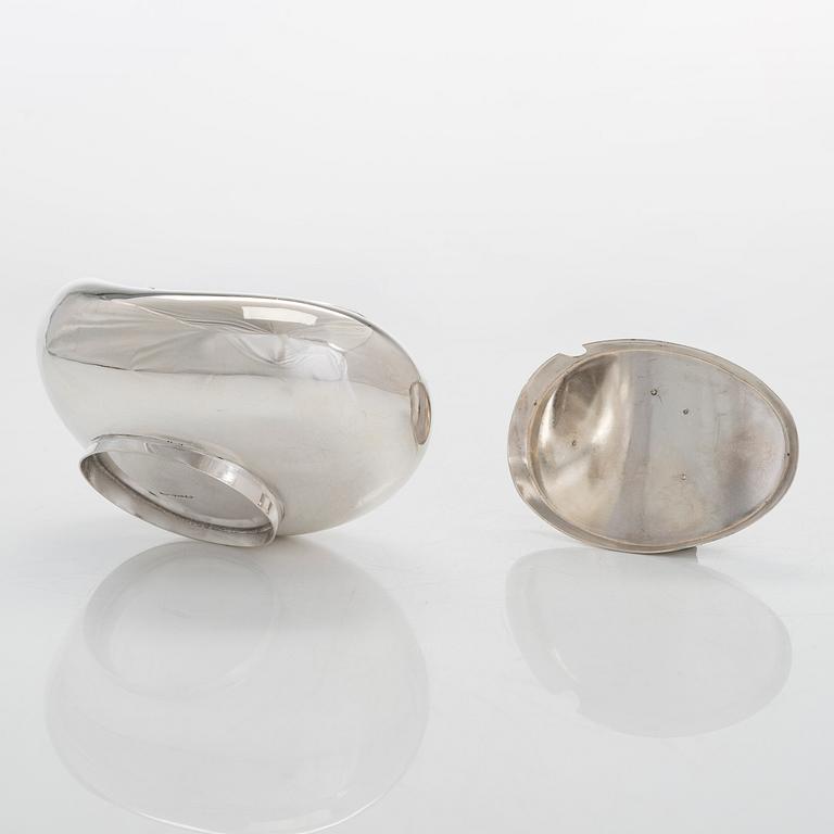 Sugar bowl and spoon, silver and enamel, the bowl by Anita Sarlin. Tillander, Helsinki, 1950.