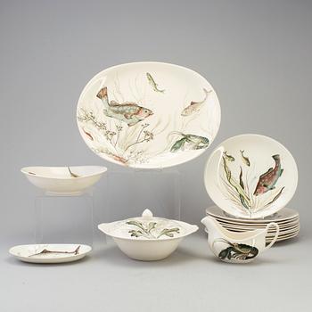 14 Johnson Bros porcelain part dinner service, second half of the 20th century (14 pieces).