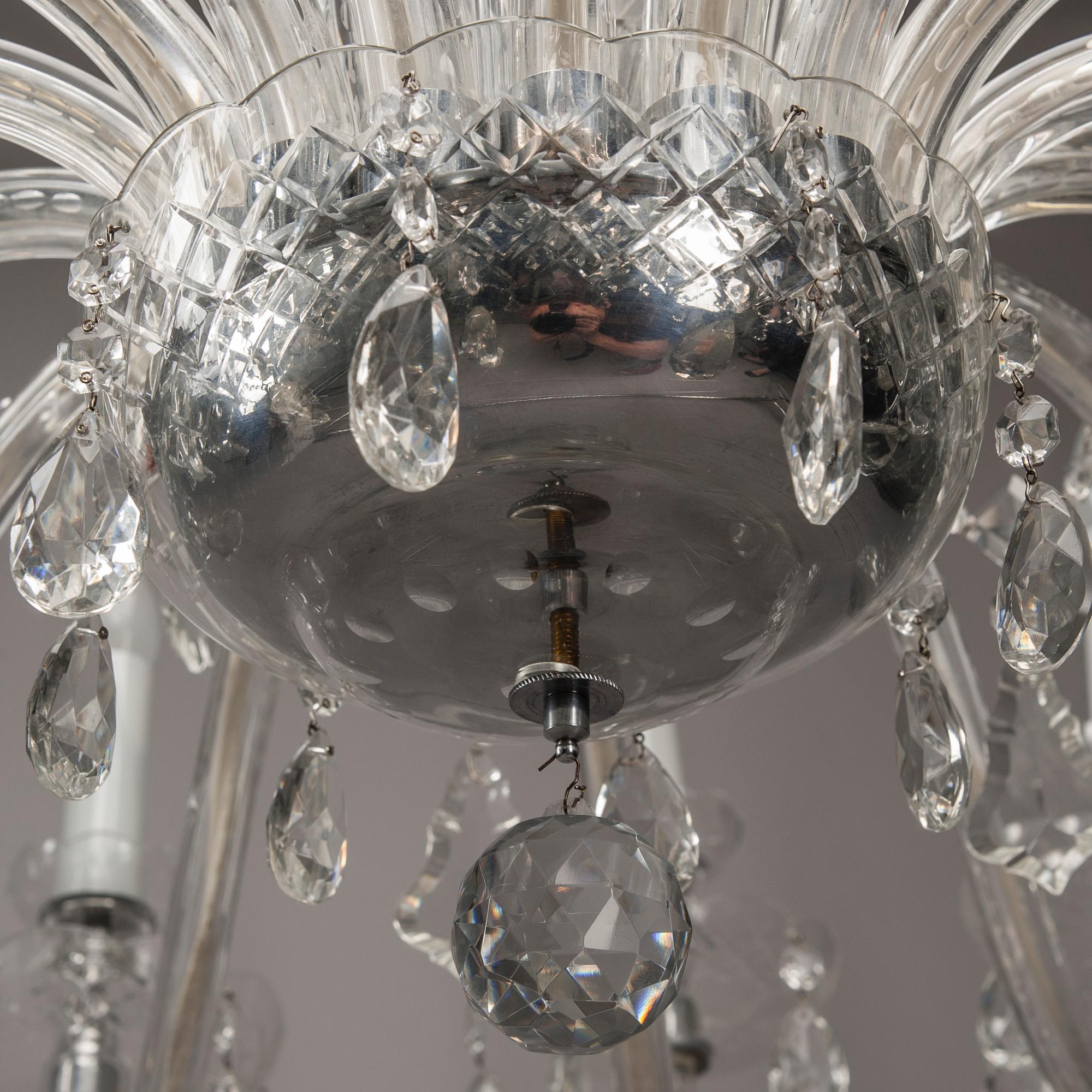 TAKKRONA, Tjeckien 1960-tal. Höjd 85 cm, diameter 120 cm.