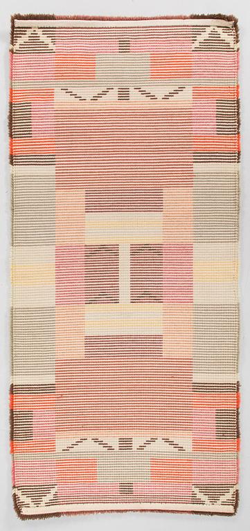 Ryamatta, troligen Elsa Kallio för Taidekudos ja Lankaliike Elsa Kallio. Ca 125 x 60 cm.