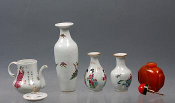 PARTI KINESISKT, 5 delar, porslin och sten.