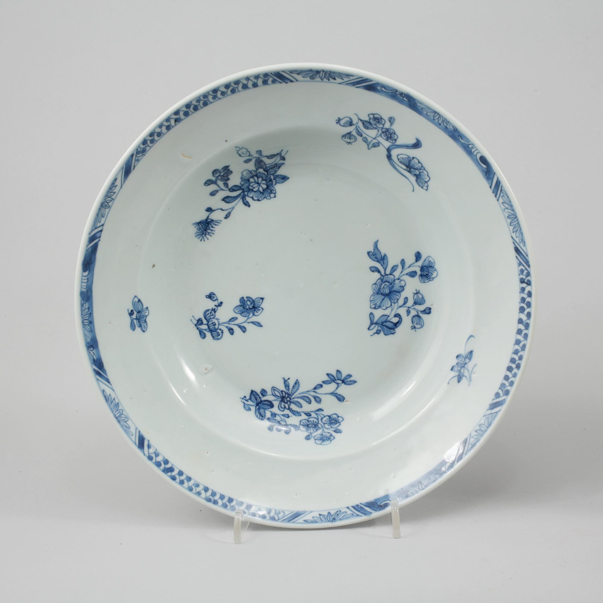 DJUPA TALLRIKAR, 3+3 st, porslin, Kina, 1700-tal.