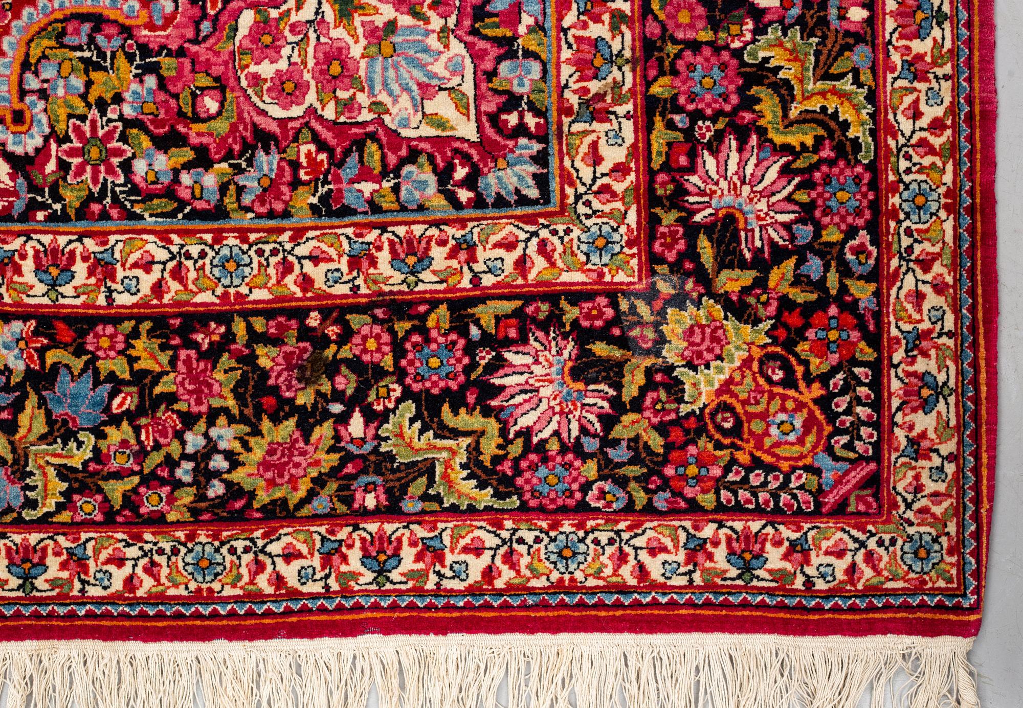 Matto, semi-antique Mashad, ca 224 x 141,5 cm.