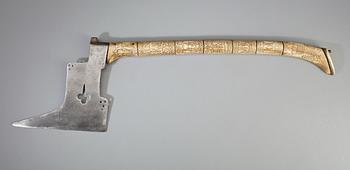 BERGSMANSYXA, troligen Sachsen, bär datering 1724.
