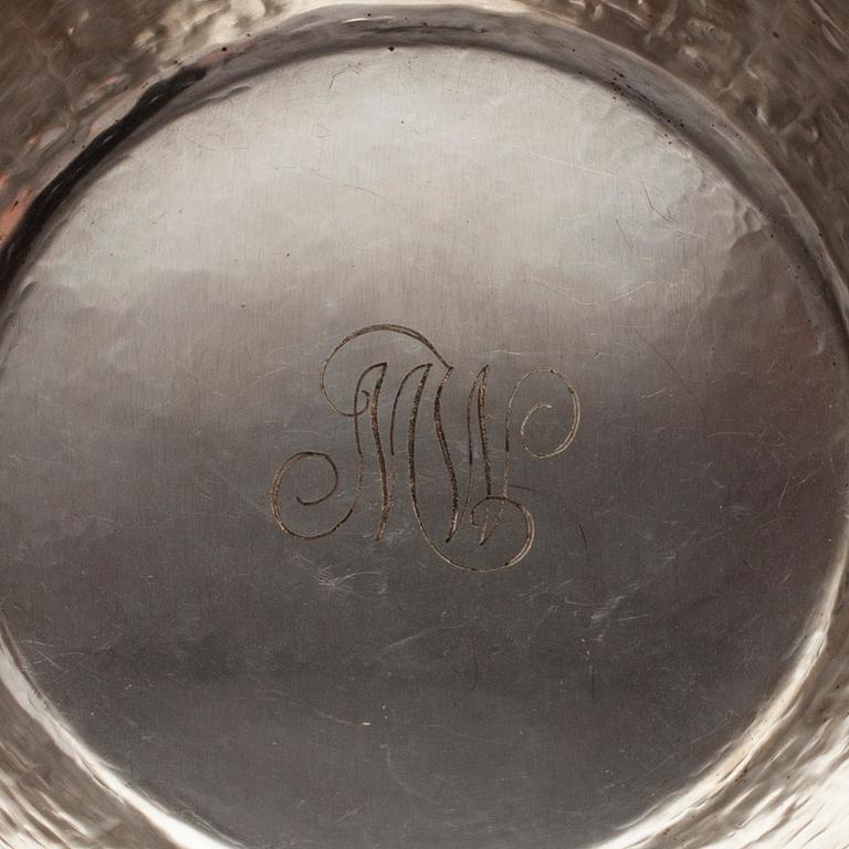 SKÅL, silver, design Tapio Wirkkala, Tavastehus 2010. Vikt 712 g.